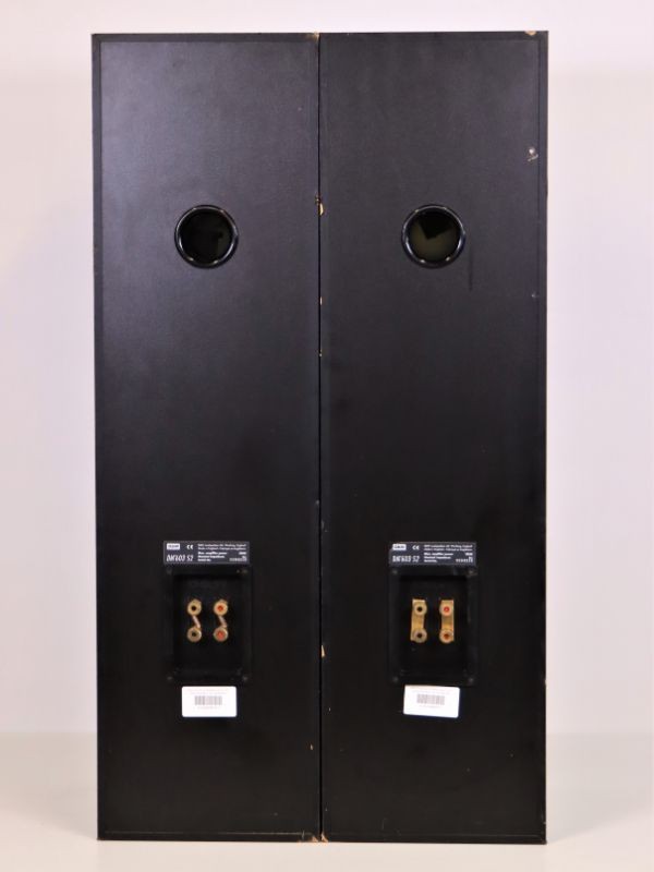 Zuilspeakers : B&W DM 603 S2 - Kringwinkel